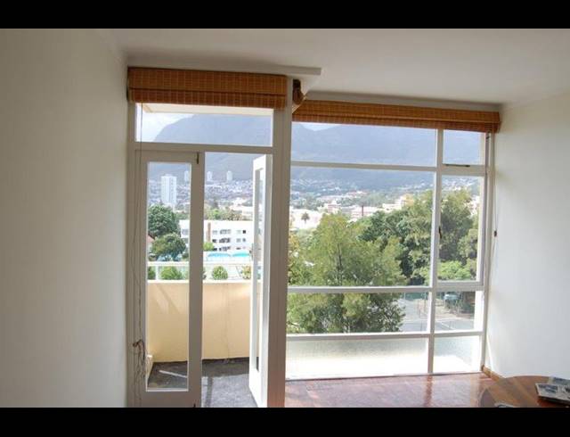 2 BEDROOM PROPERTY TO RENT IN TAMBOERSKLOOF